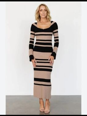 Gilli Long Sleeve Sweater Maxi Dress Medium Tan Black